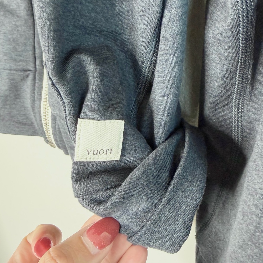 VUORI Halo Performance Zip-Up Hoodie Size Medium - Picture 6 of 7